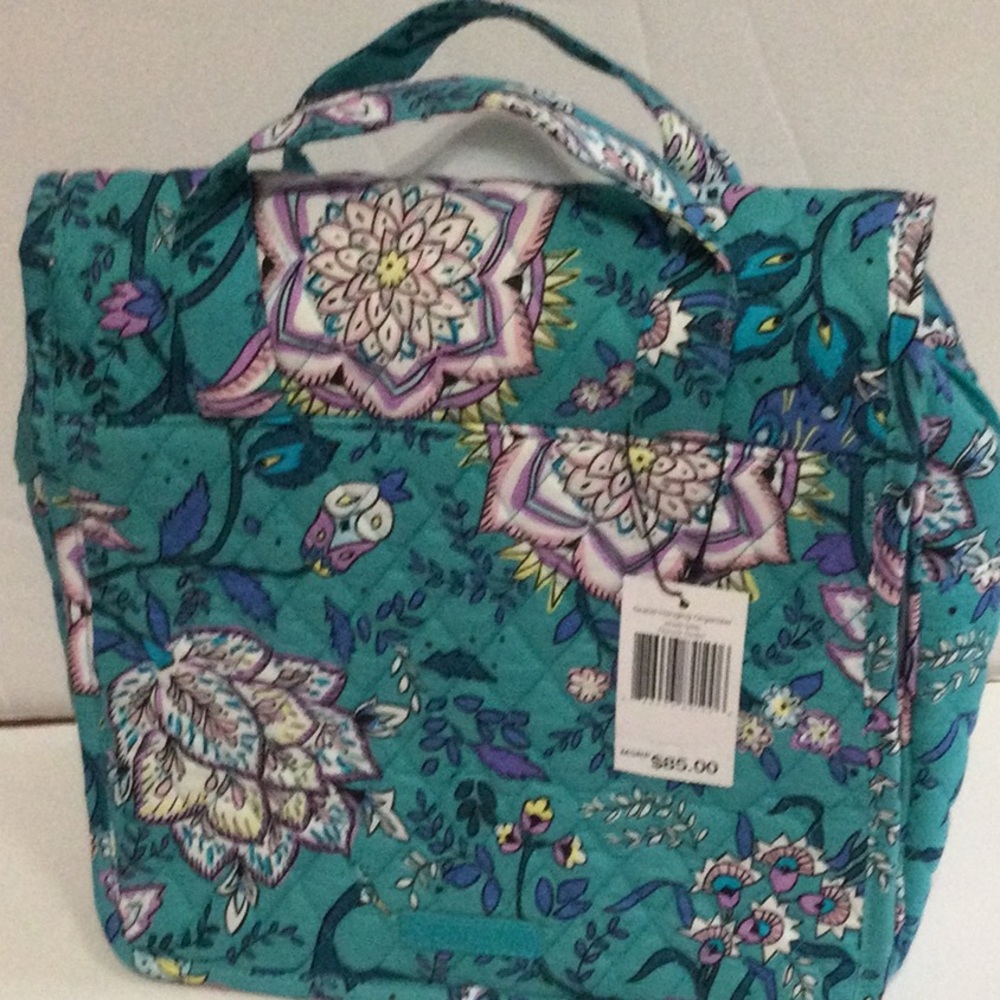 Vera Bradley Grand hanging and pill case